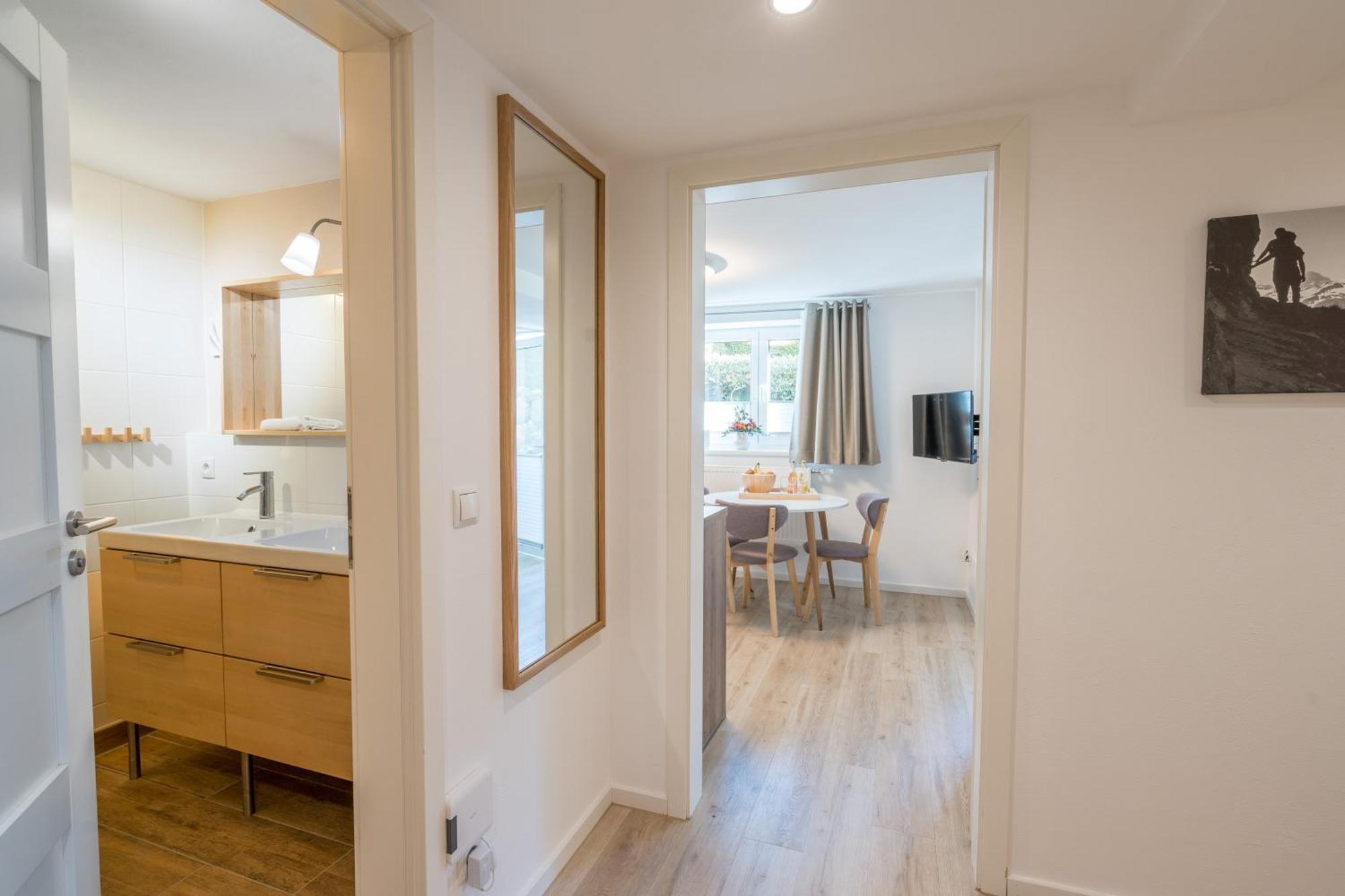 Ohrwumslar Apartment